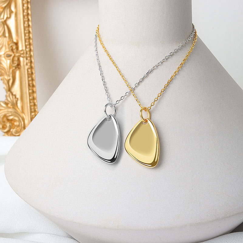 Collar Minimalista de Triángulo de Plata para Mujeres - Regalo