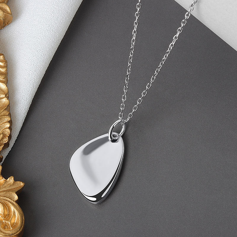 Collar Minimalista de Triángulo de Plata para Mujeres - Regalo
